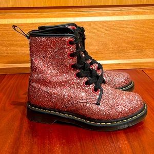 Dr. Marten boots, Sparkly pink